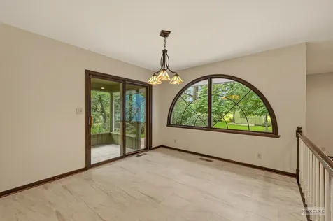 3S830 Thornapple Tree Road Sugar Grove IL 60554