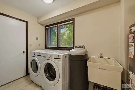 3S830 Thornapple Tree Road Sugar Grove IL 60554