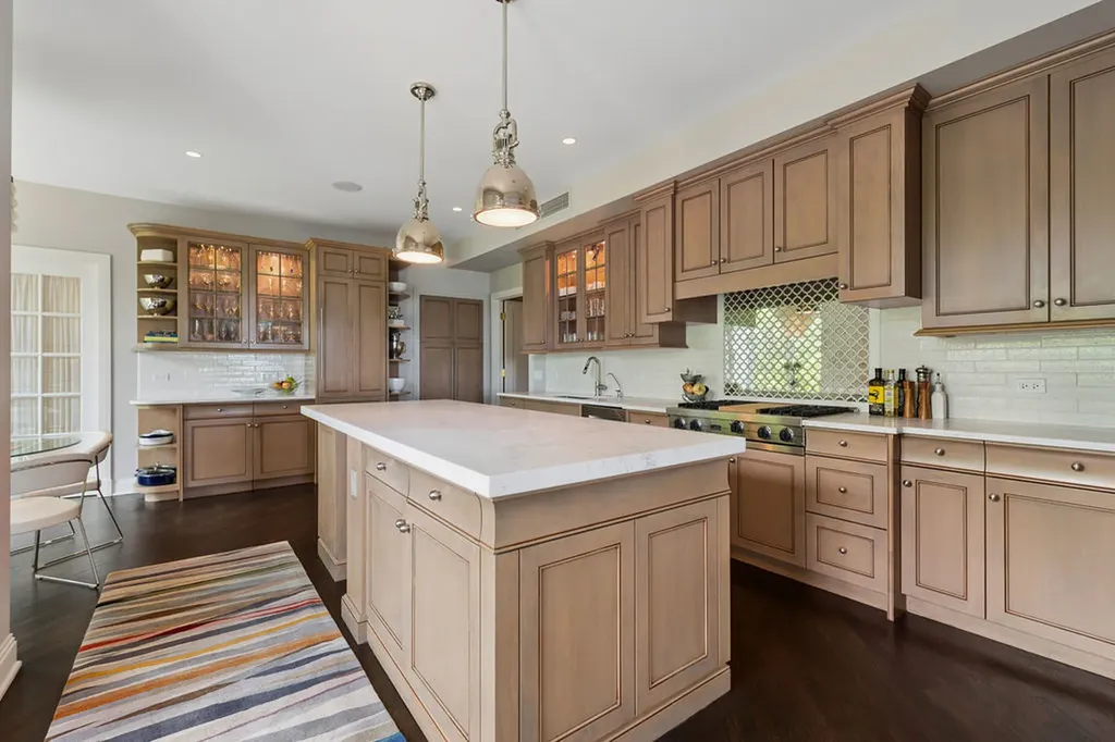 840 North Lake Shore Drive Chicago IL 60611