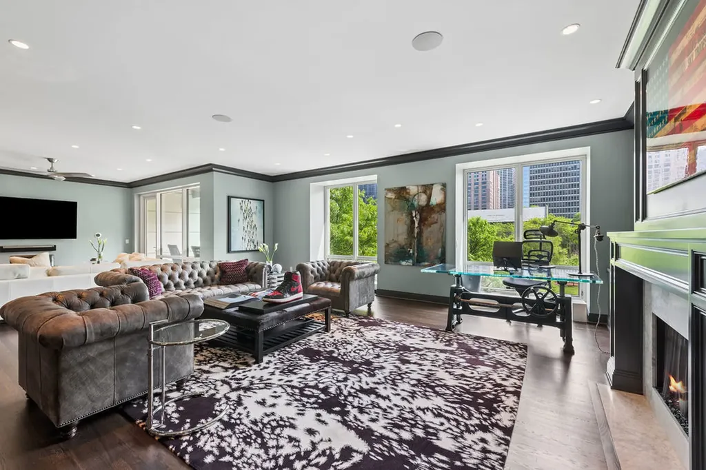 840 North Lake Shore Drive Chicago IL 60611