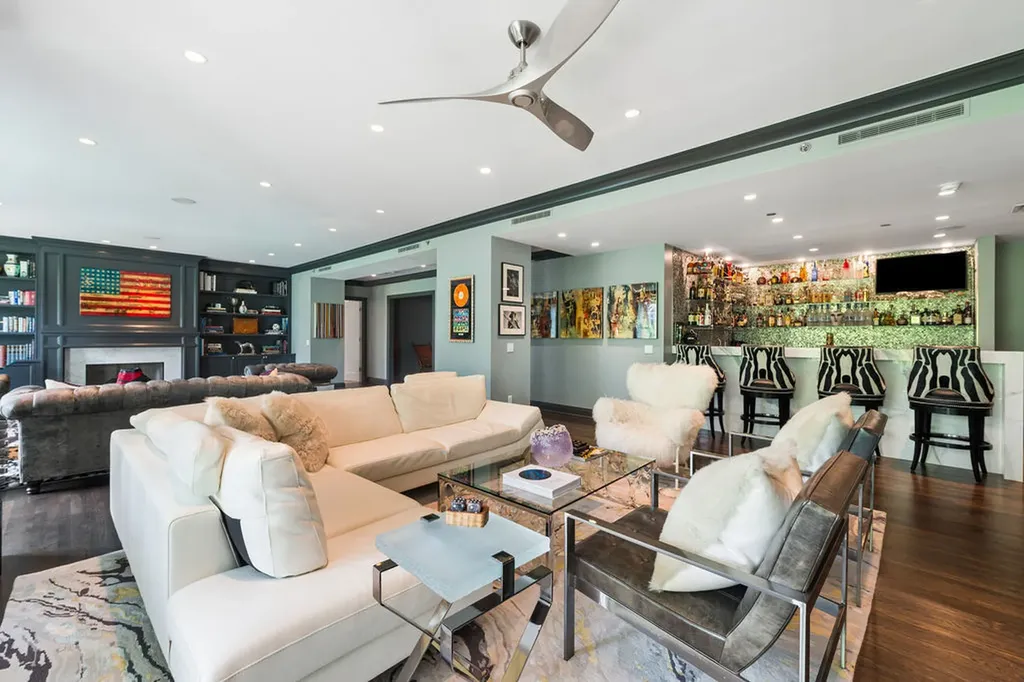 840 North Lake Shore Drive Chicago IL 60611