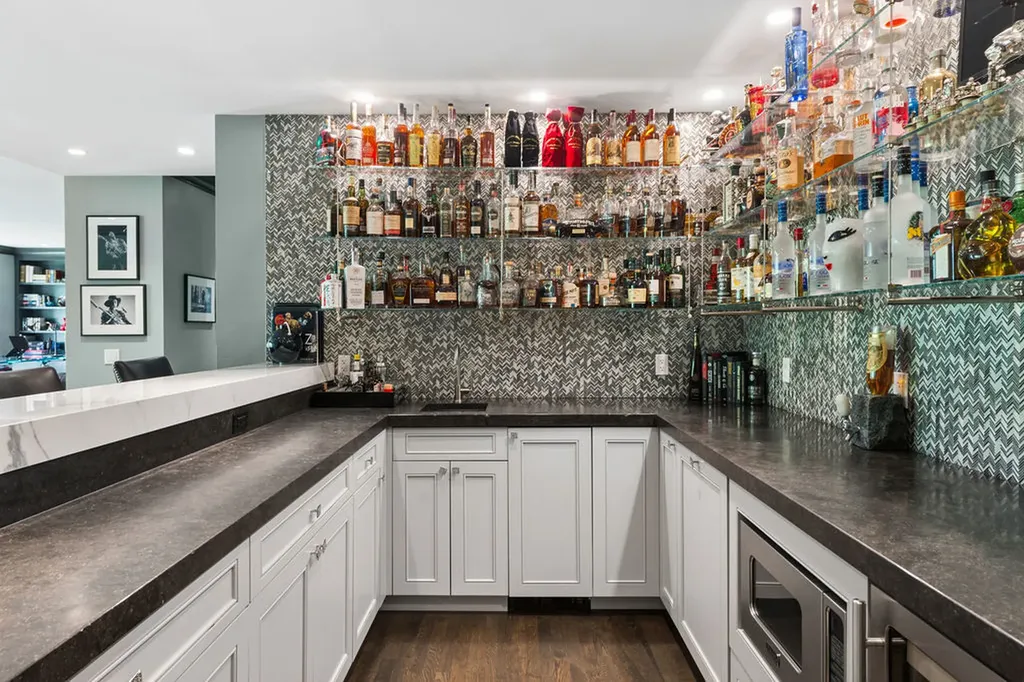 840 North Lake Shore Drive Chicago IL 60611
