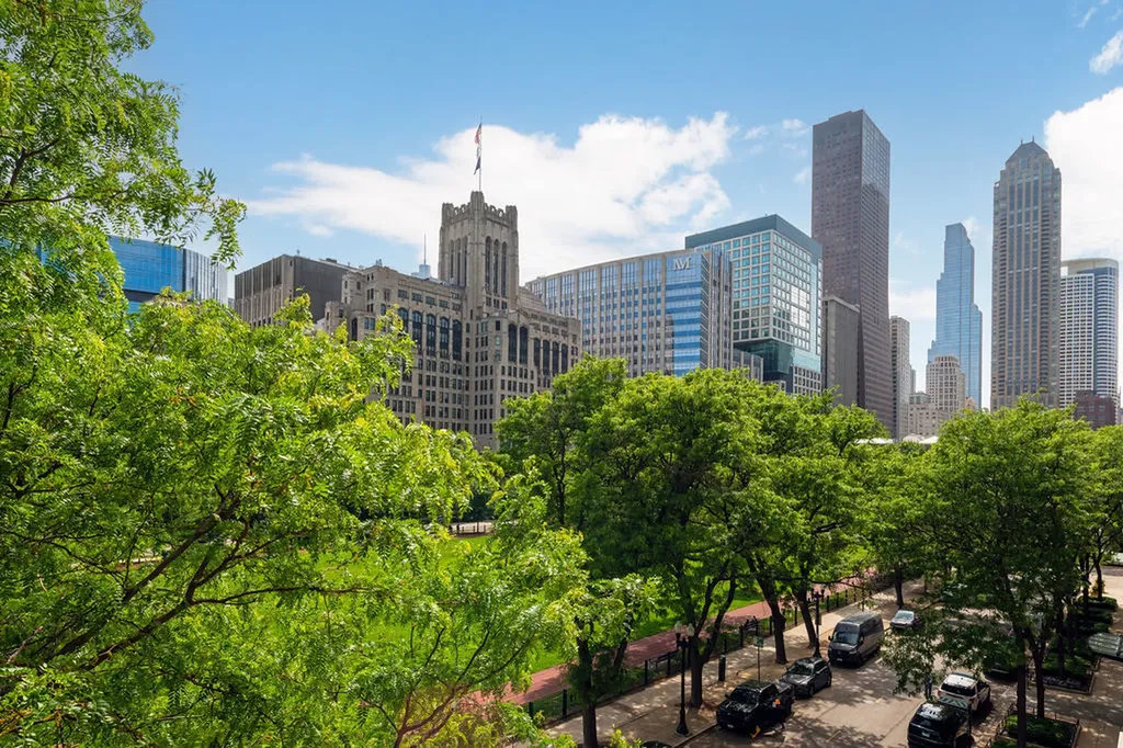 840 North Lake Shore Drive Chicago IL 60611