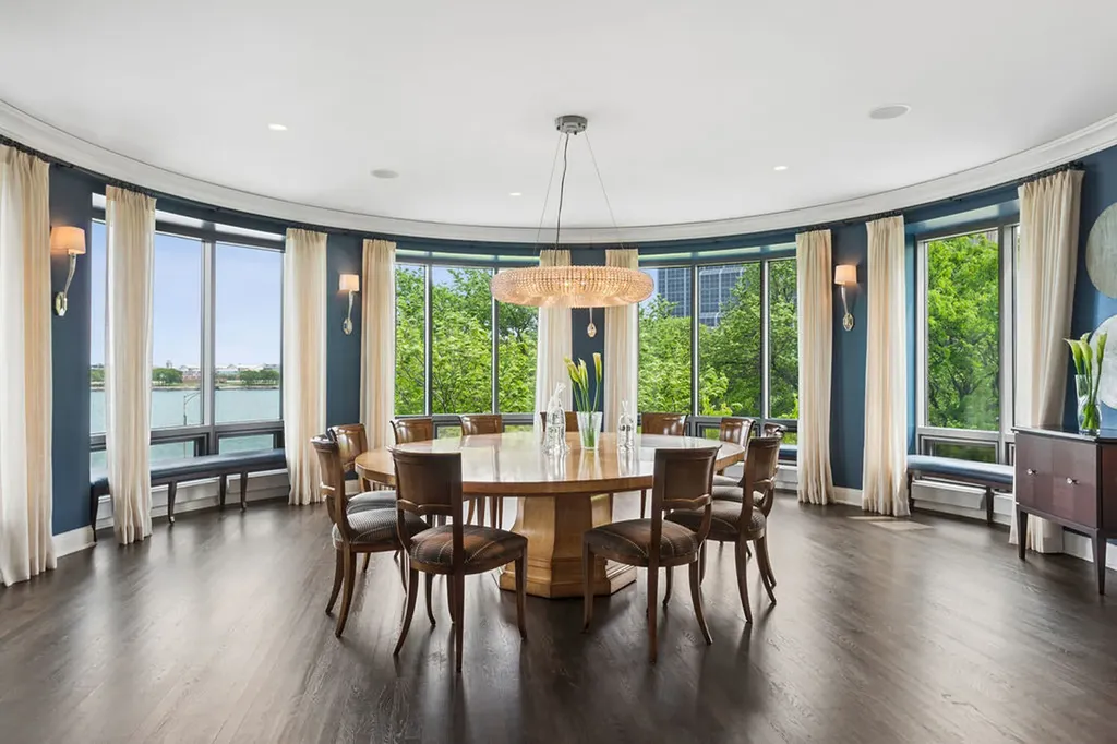 840 North Lake Shore Drive Chicago IL 60611