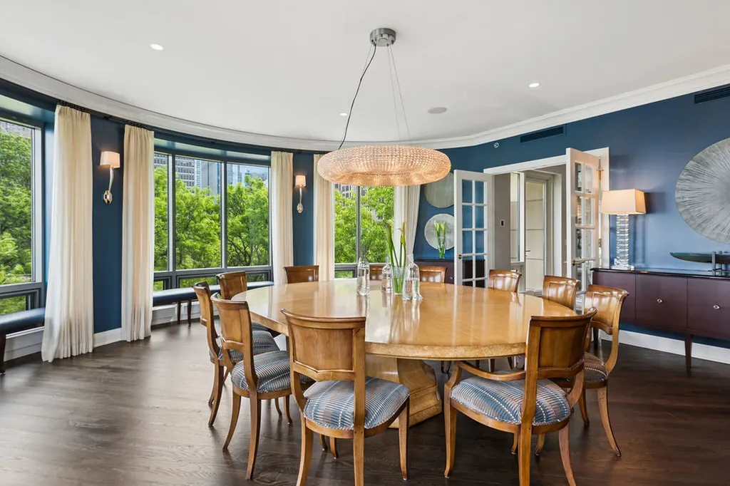 840 North Lake Shore Drive Chicago IL 60611
