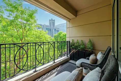 840 North Lake Shore Drive Chicago IL 60611