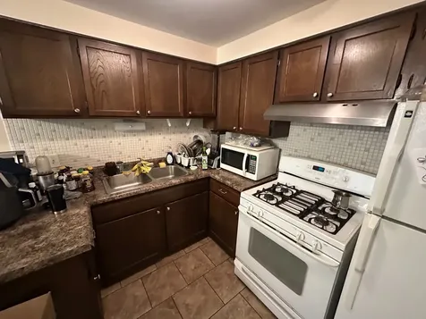2121 176TH Place Lansing IL 60438
