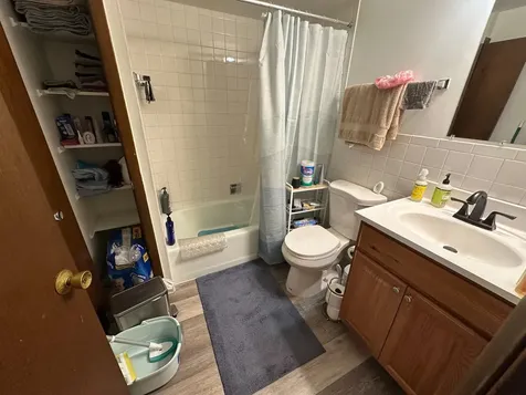 2121 176TH Place Lansing IL 60438