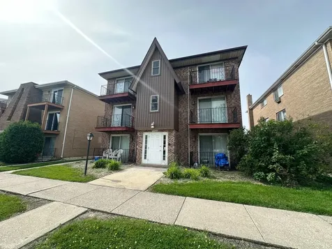 2121 176TH Place Lansing IL 60438