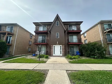 2121 176TH Place Lansing IL 60438