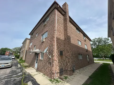 2121 176TH Place Lansing IL 60438