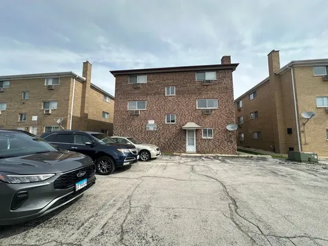 2121 176TH Place Lansing IL 60438