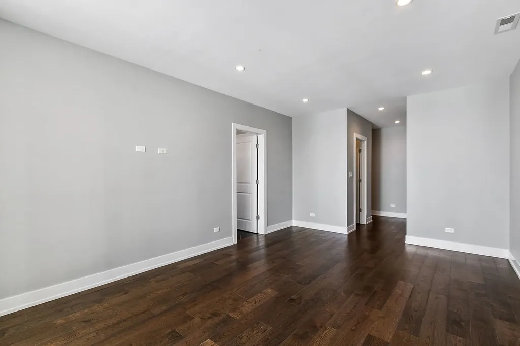 6157 North Kenmore Avenue Chicago IL 60660