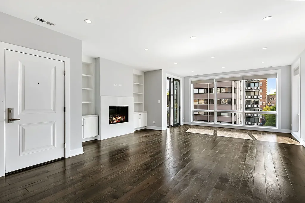 6157 North Kenmore Avenue Chicago IL 60660