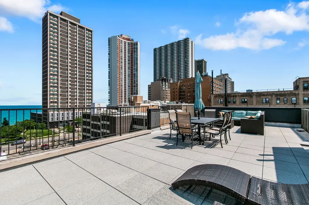 6157 North Kenmore Avenue Chicago IL 60660