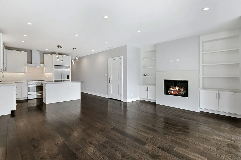 6157 North Kenmore Avenue Chicago IL 60660