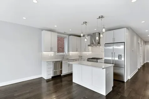 6157 North Kenmore Avenue Chicago IL 60660