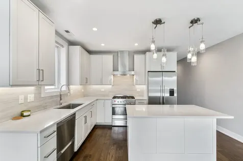 6157 North Kenmore Avenue Chicago IL 60660