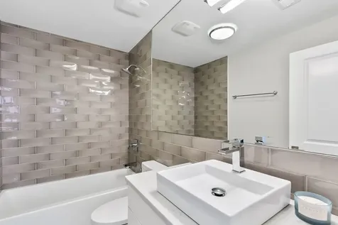 6157 North Kenmore Avenue Chicago IL 60660