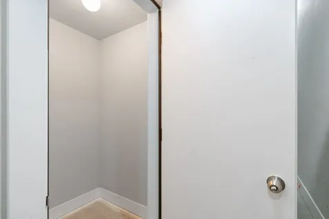 6157 North Kenmore Avenue Chicago IL 60660