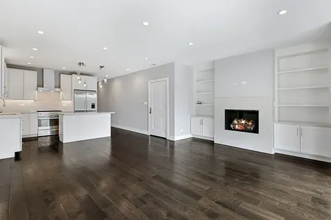 6157 North Kenmore Avenue Chicago IL 60660
