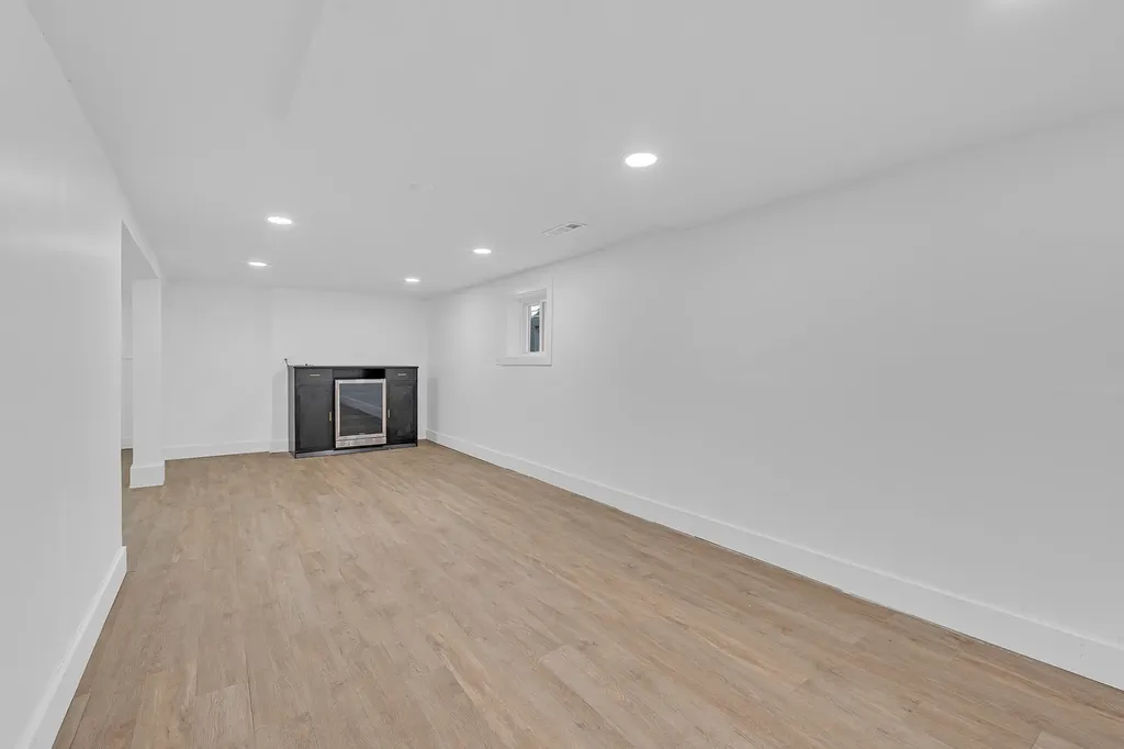 5837 North Marmora Avenue Chicago IL 60646