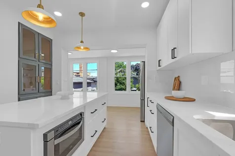 5837 North Marmora Avenue Chicago IL 60646
