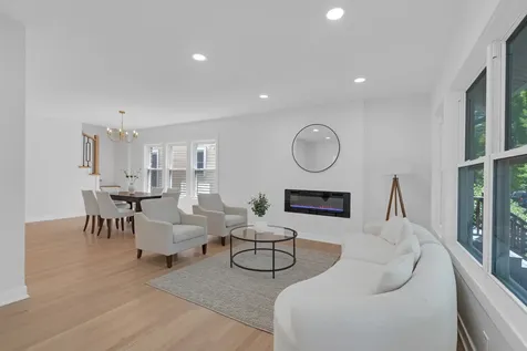 5837 North Marmora Avenue Chicago IL 60646
