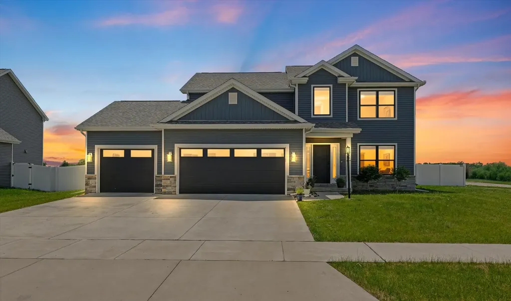 301 Sutton Street Savoy IL 61874