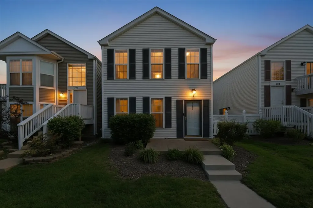 752 Four Seasons Boulevard Aurora IL 60504