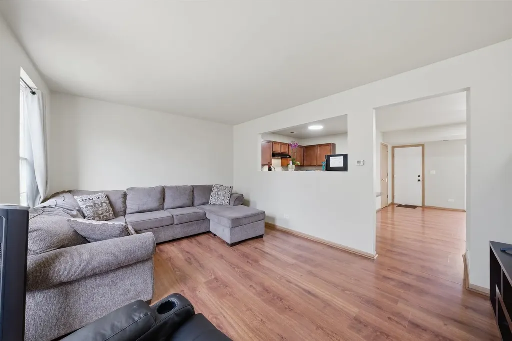 752 Four Seasons Boulevard Aurora IL 60504