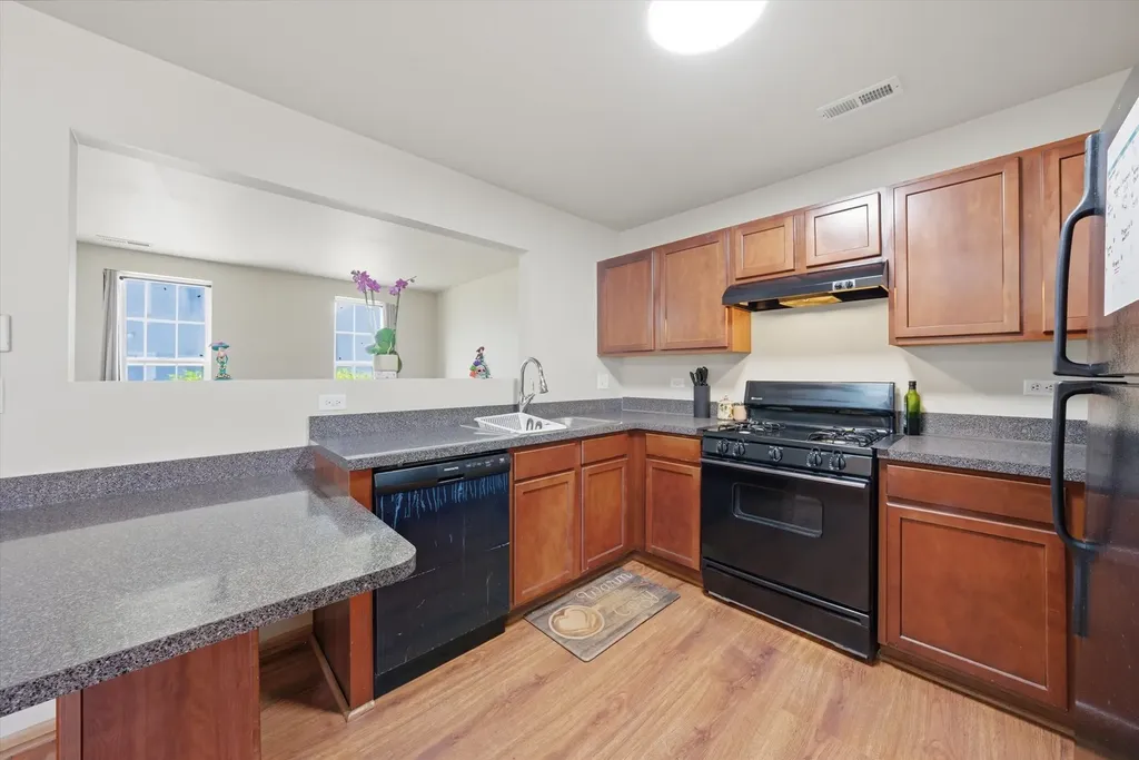 752 Four Seasons Boulevard Aurora IL 60504