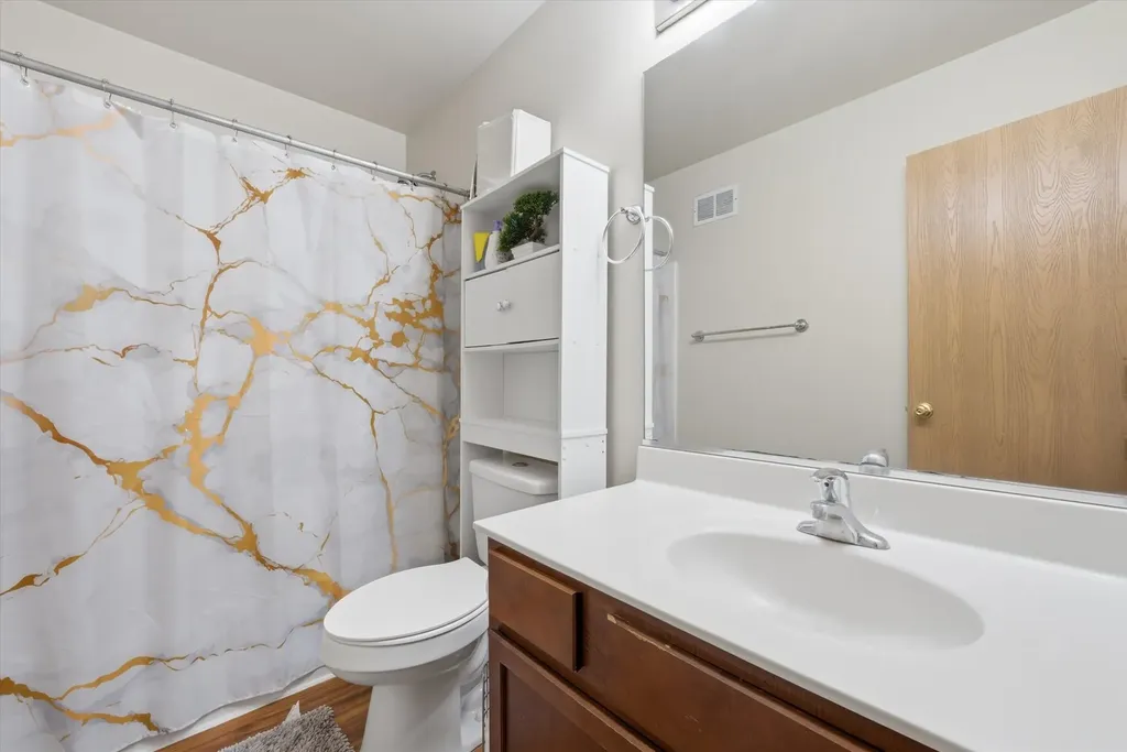 752 Four Seasons Boulevard Aurora IL 60504