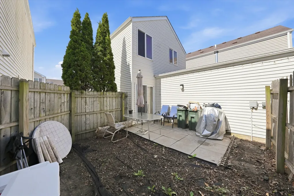 752 Four Seasons Boulevard Aurora IL 60504