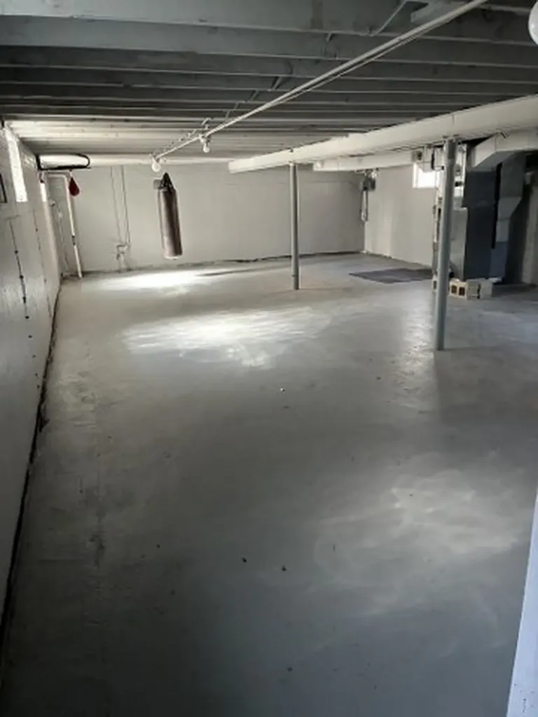 145 West 126th Place Chicago IL 60628