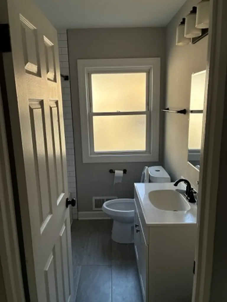 145 West 126th Place Chicago IL 60628