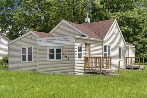1202 Ave K Sterling IL 61081
