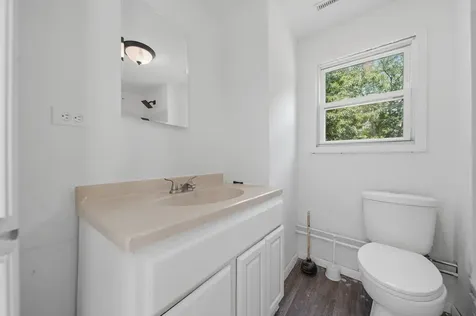 1202 Ave K Sterling IL 61081