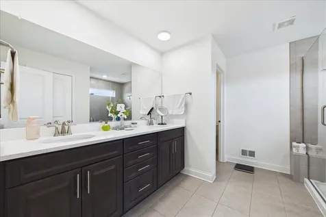 1110 Williamsbury Drive Crystal Lake IL 60012