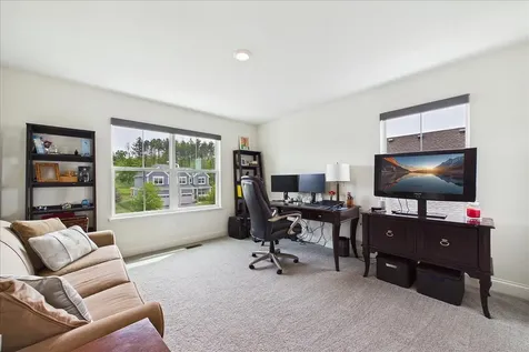 1110 Williamsbury Drive Crystal Lake IL 60012