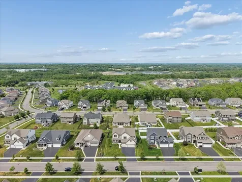 1110 Williamsbury Drive Crystal Lake IL 60012