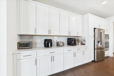 1110 Williamsbury Drive Crystal Lake IL 60012