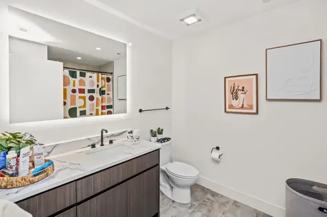 153 West Ohio Street Chicago IL 60654