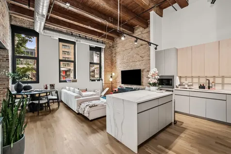 153 West Ohio Street Chicago IL 60654