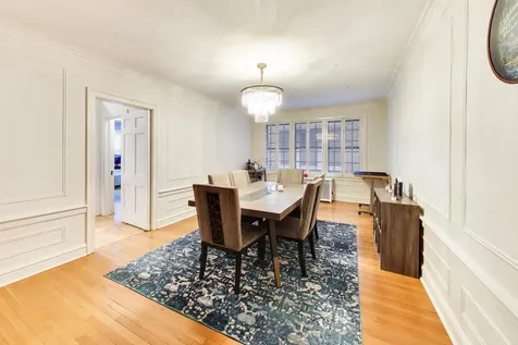 7442 North Hoyne Avenue Chicago IL 60645
