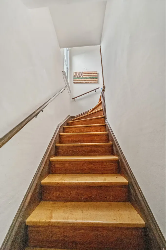1448 West George Street Chicago IL 60657