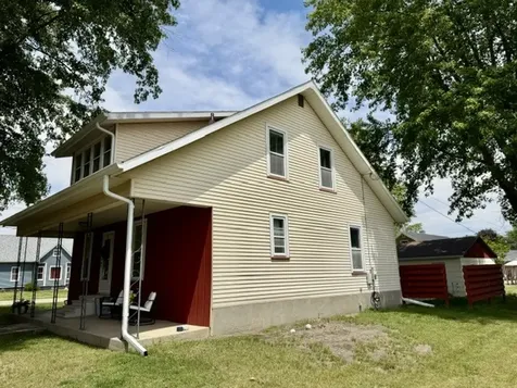 109 4TH Avenue Mendota IL 61342