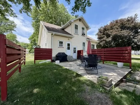 109 4TH Avenue Mendota IL 61342