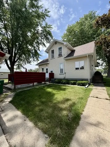 109 4TH Avenue Mendota IL 61342