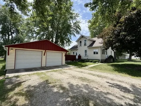 109 4TH Avenue Mendota IL 61342